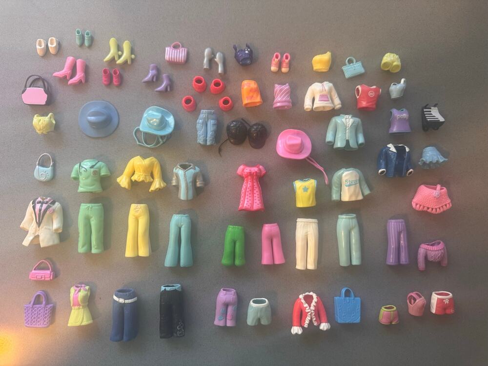 Vintage Polly Pocket rubber clothing & shoe lot